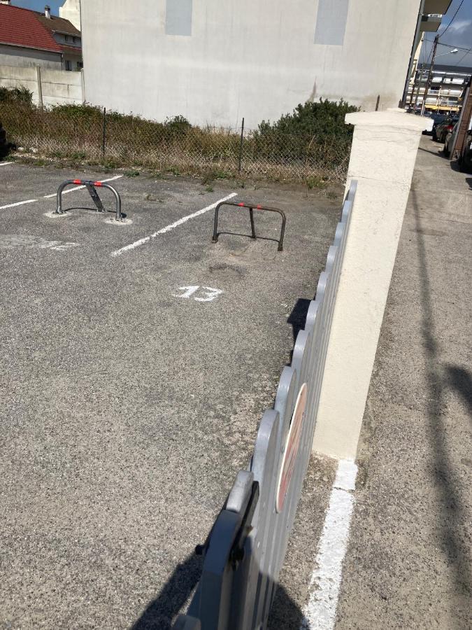 Les Obiones, Vue Laterale Mer, Fort Mahon Plage, Magnifique Studio Cabine 4P, Avec Balcon , Parking Prive Gratuit, Wifi, Classe 2 Etoiles, Exposition Plein Sud En Baie De Somme Exteriér fotografie